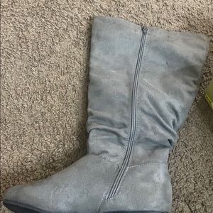 Gray Below Knee Winter Boots
